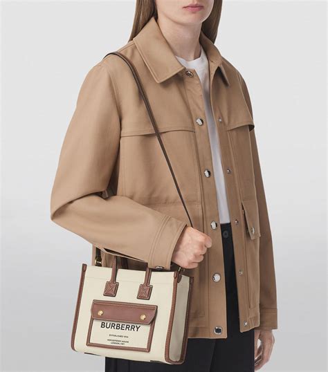 burberry mini freya